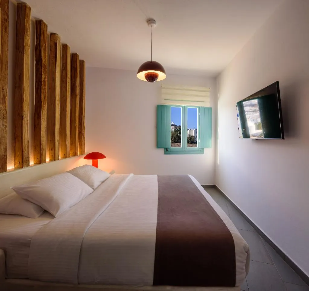 SUITE PREMIUM SEA VIEW Room, Neptune Luxury Spa Suites, Santorini