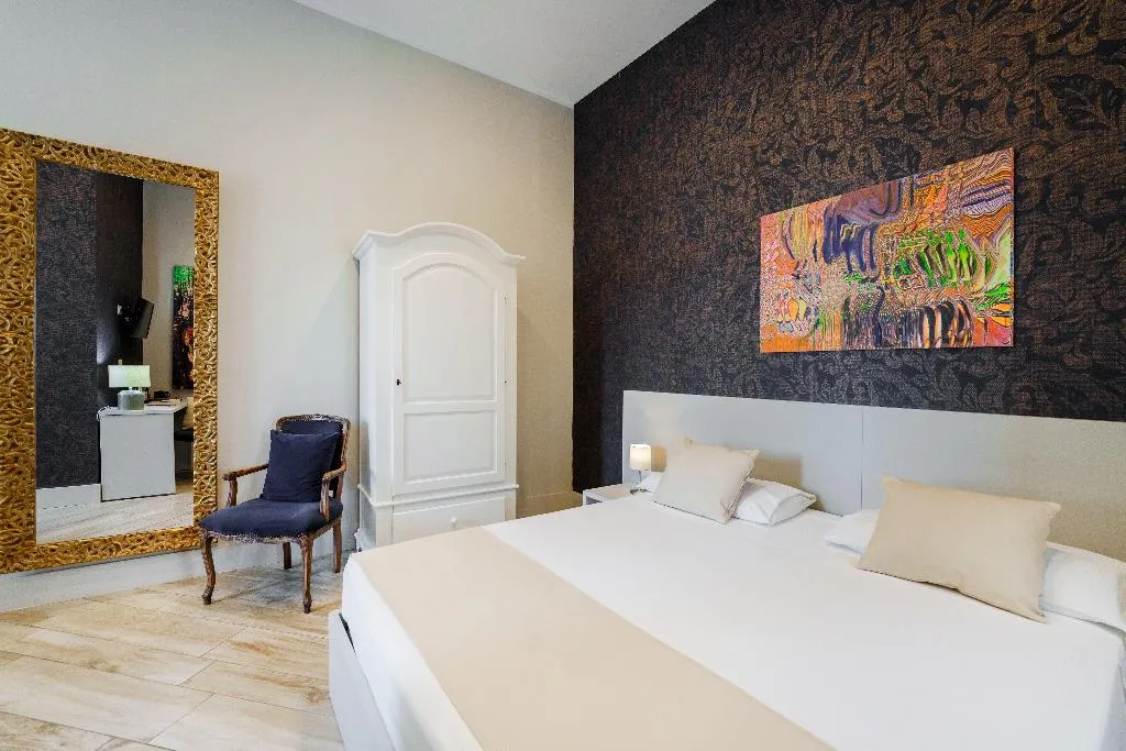 DOUBLE DELUXE Room, It's Room Naples, Naples
