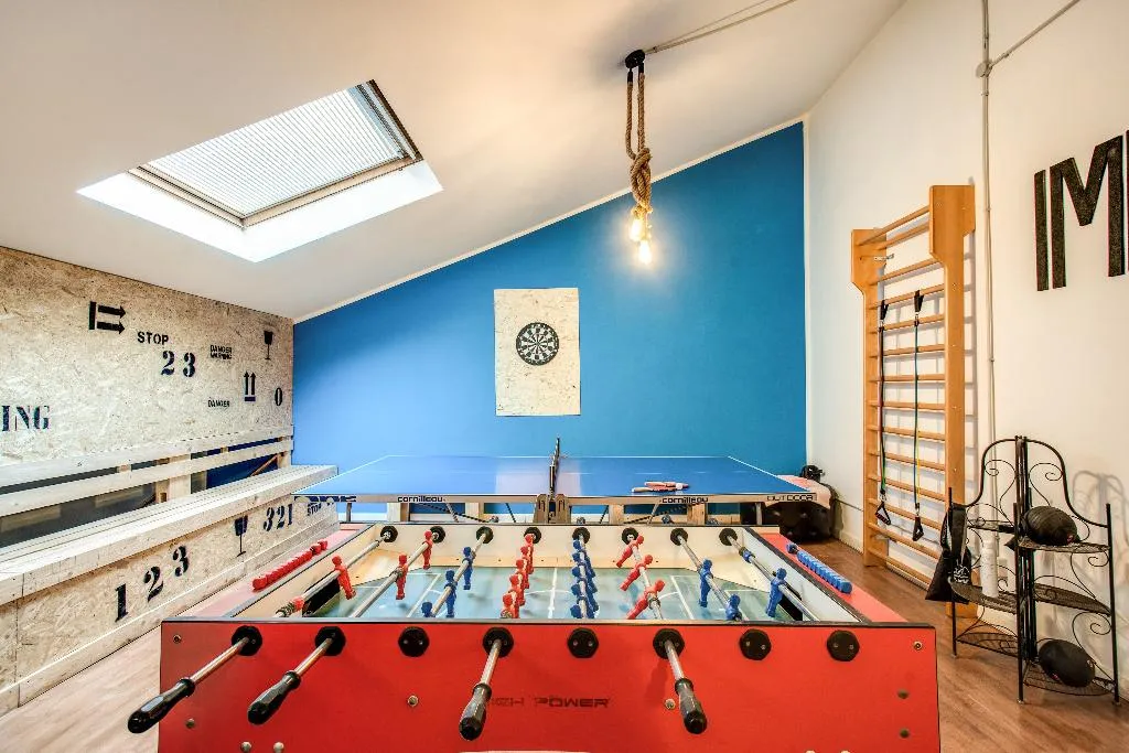 Sports and Entertainment, Hostel Trastevere 2, Rome