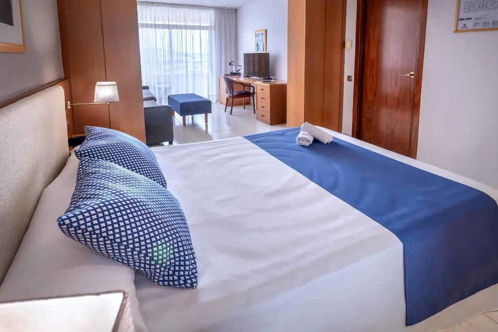 JUNIOR SUITE STANDARD Room, 4R Gran Regina, Costa Dorada