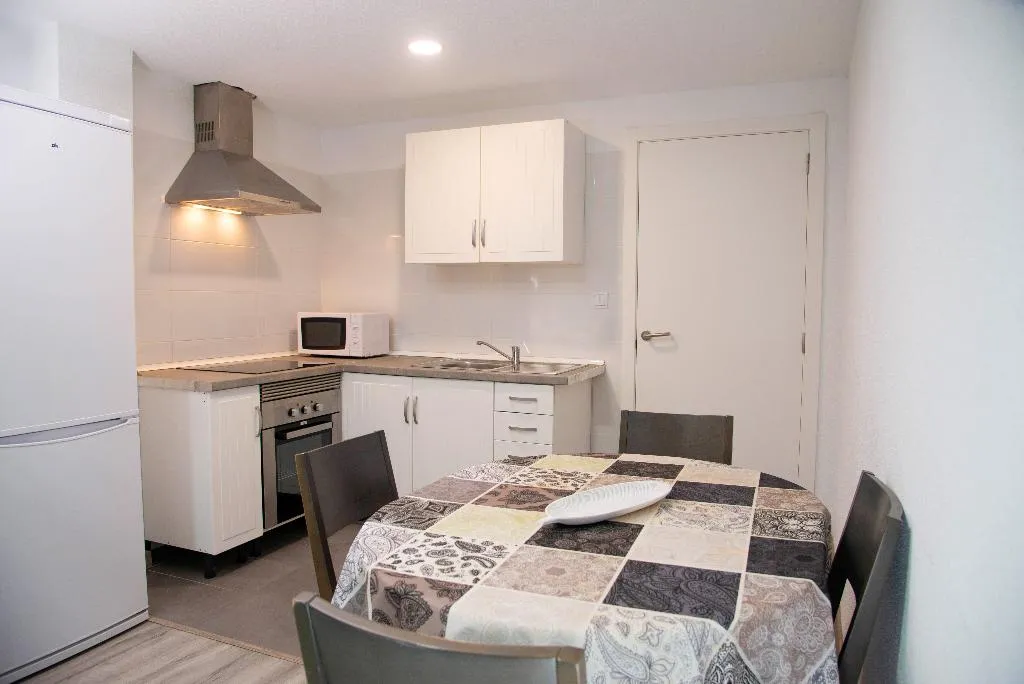 APARTMENT THREE BEDROOMS TWO BATHROOMS Room, Apartamentos Maja Beach, Costa Blanca