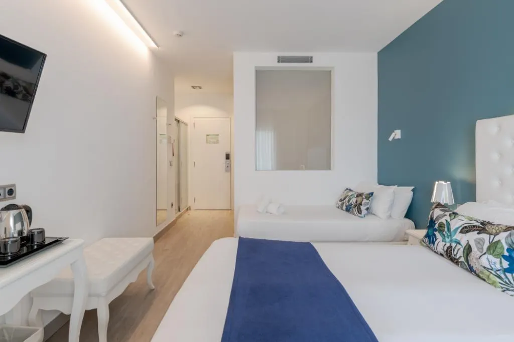 TRIPLE WITH BALCONY Room, Hotel Planamar by Escampa Hotels, Costa Brava