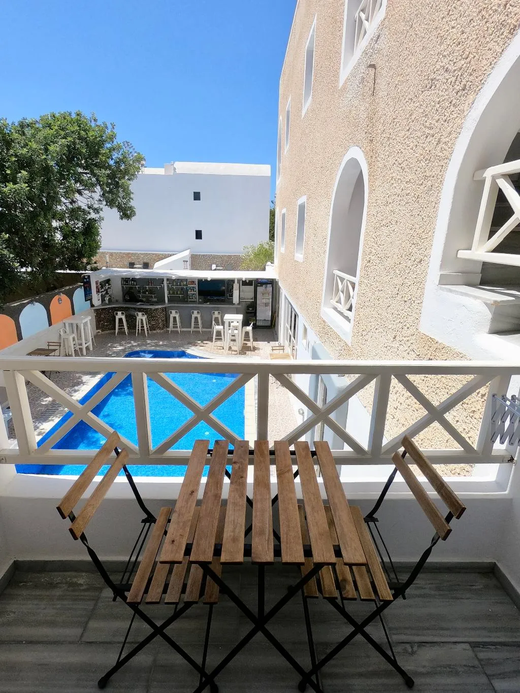 DOUBLE DELUXE POOL VIEW Room, Anny Studios Perissa Beach, Santorini