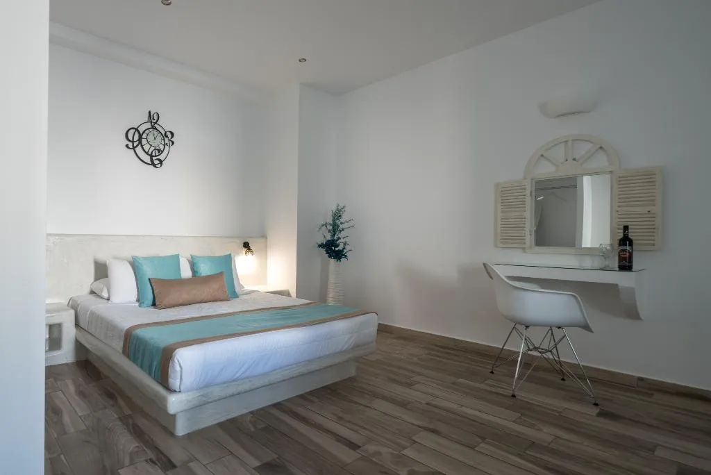 SUITE STANDARD Room, Oasis Suites Fira, Santorini