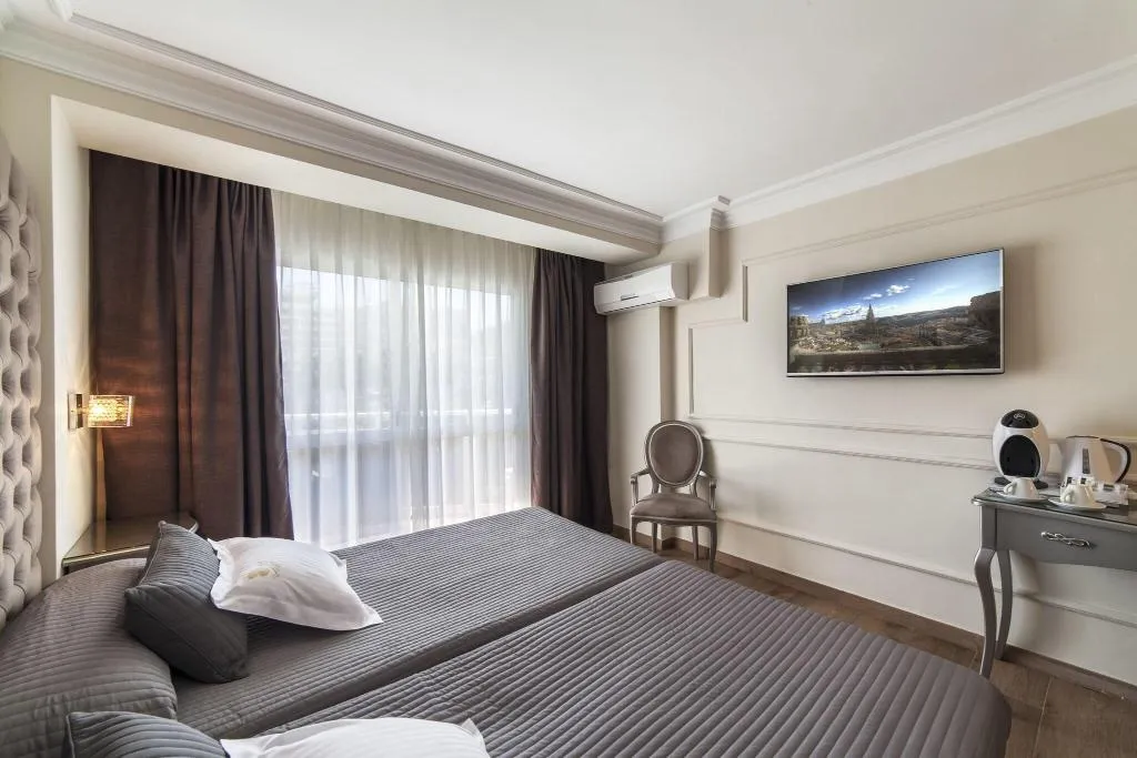 Double or Twin POOL VIEW Room, Essence Hotel Boutique by Don Paquito, Costa Del Sol