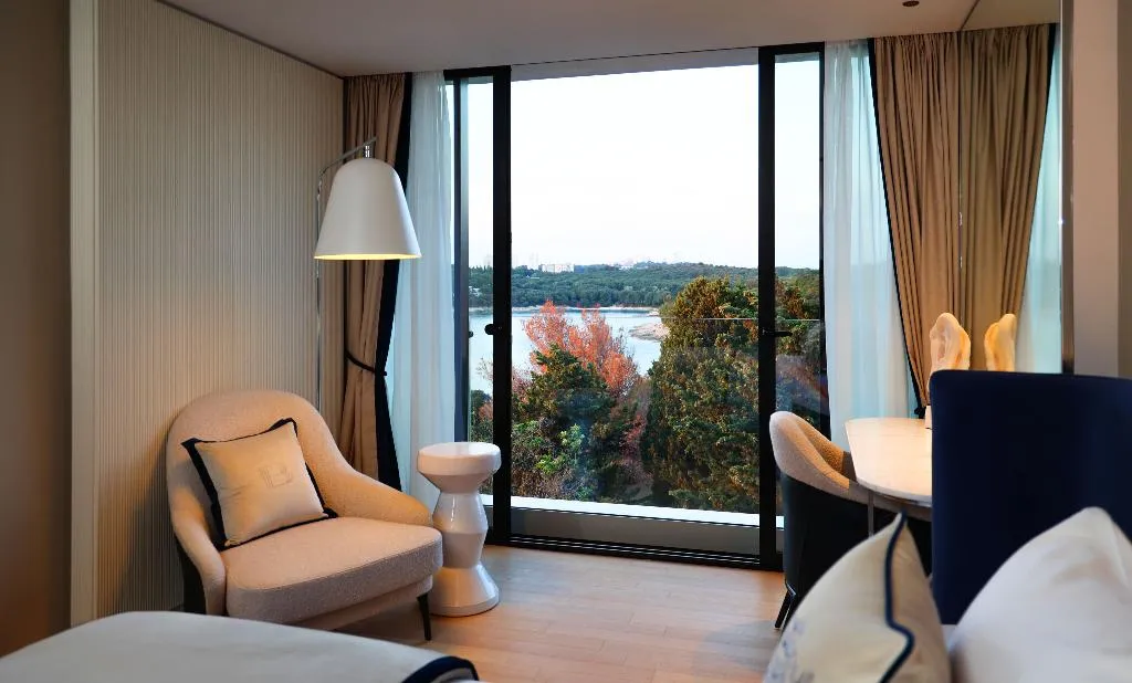DOUBLE PREMIUM SEA VIEW Room, Grand Hotel Brioni Pula, Radisson Collection Hotel, Istria