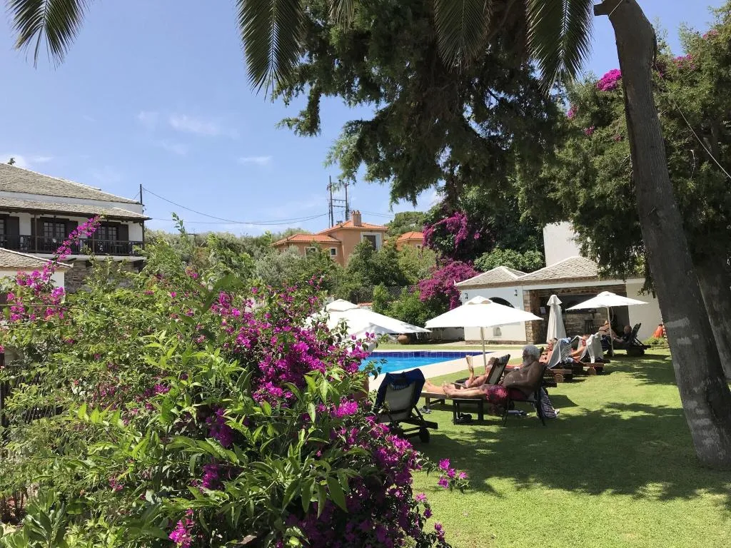 Bar, Prince Stafylos, Skiathos