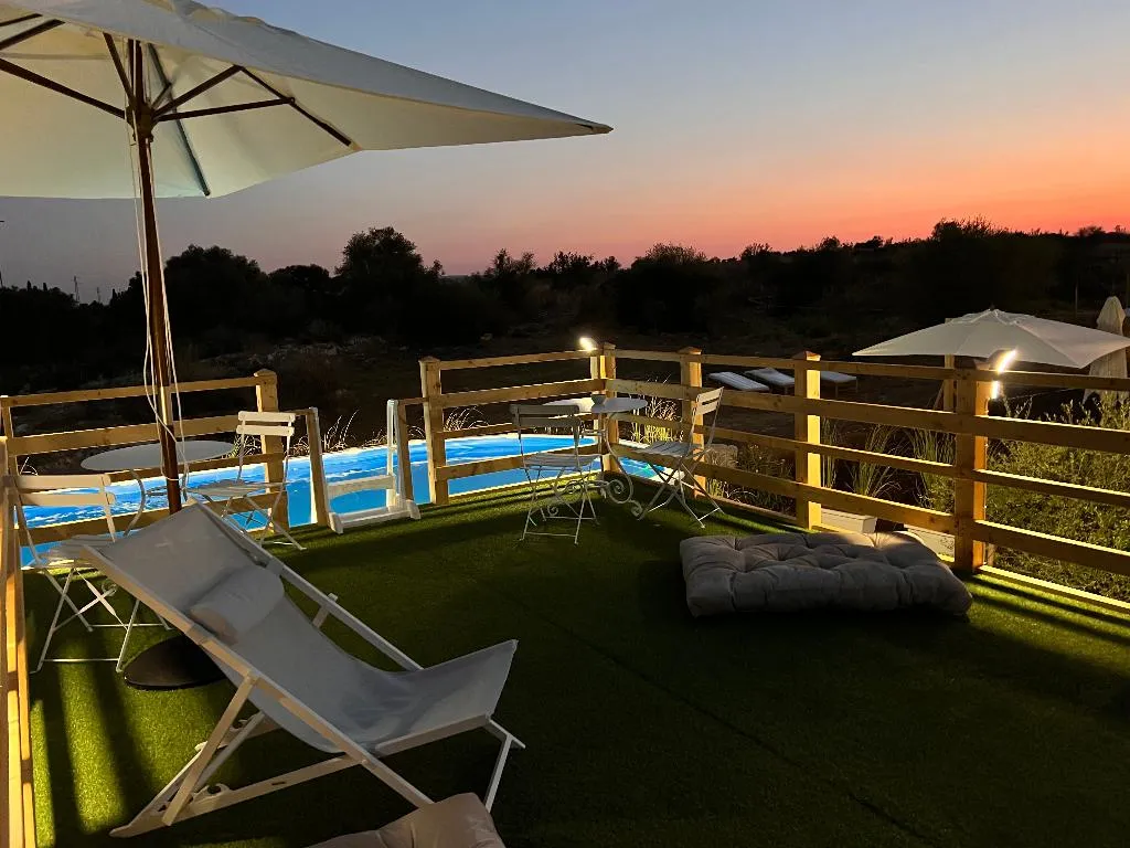 Pool, Villa dei Papiri, Catania