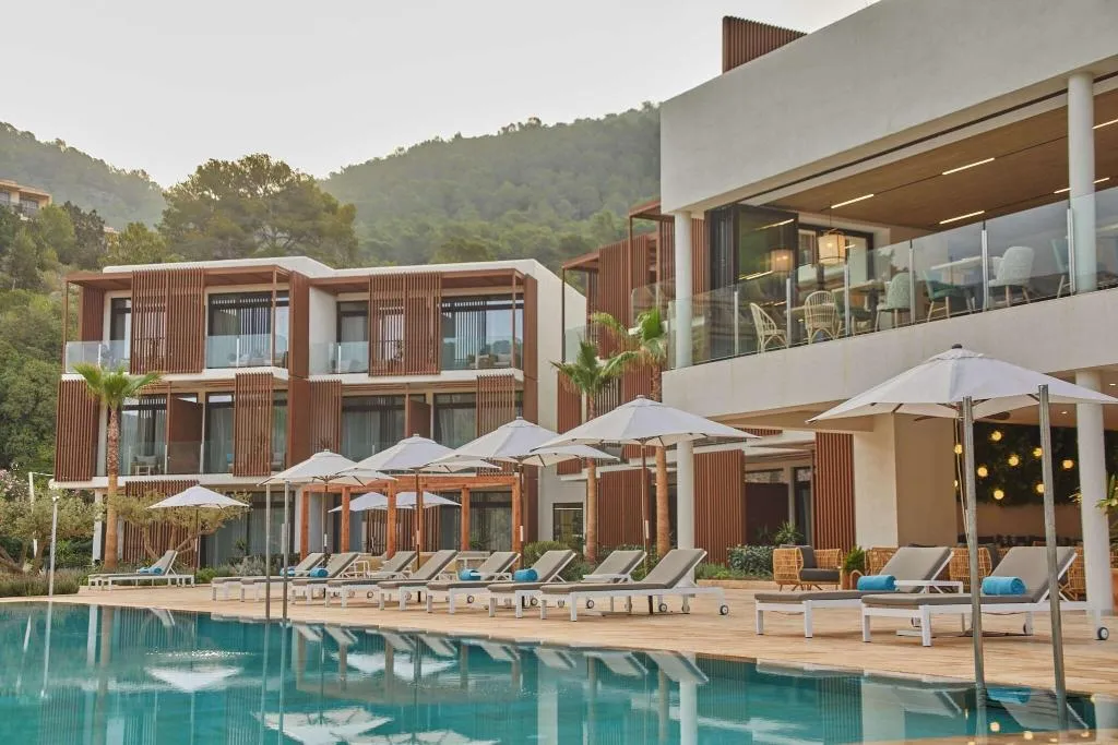 Pool, Cala San Miguel Ibiza Res, Curio Colllec by Hilton, Ibiza
