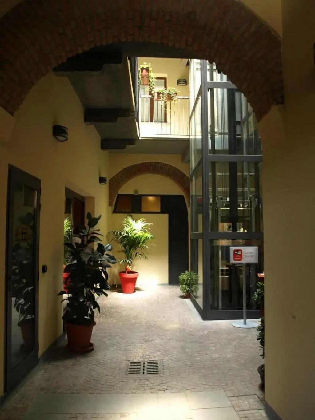 General view, Hotel Karol, Milan