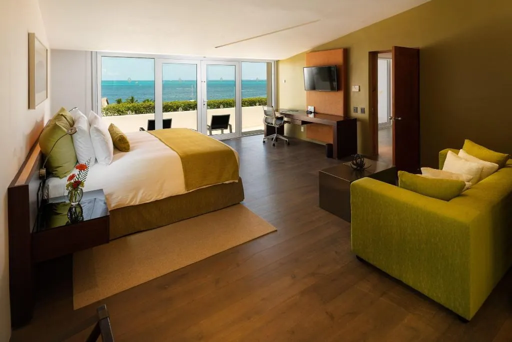 SUITE Presidential Room, InterContinental Presidente Cancun Resort, Cancun Area