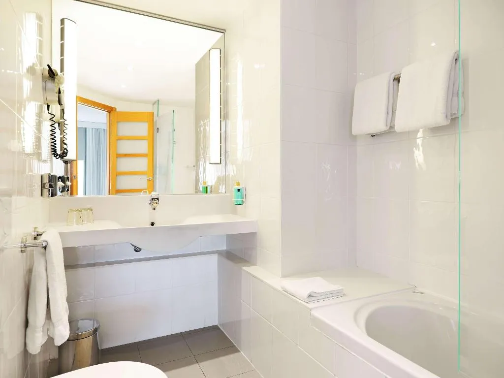 Room, Novotel Barcelona City, Barcelona