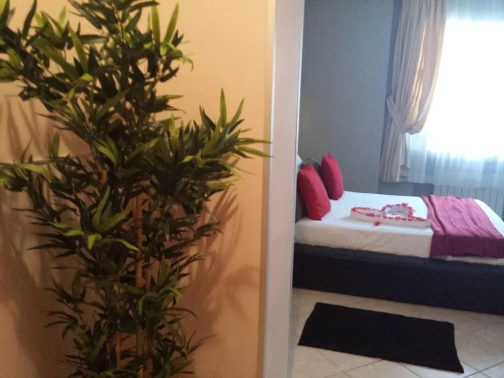 Room, Thairè Hotel, Naples