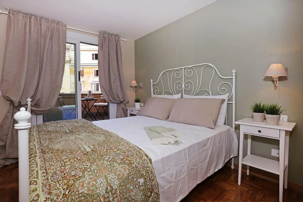 Room, San Vito Suites, Naples