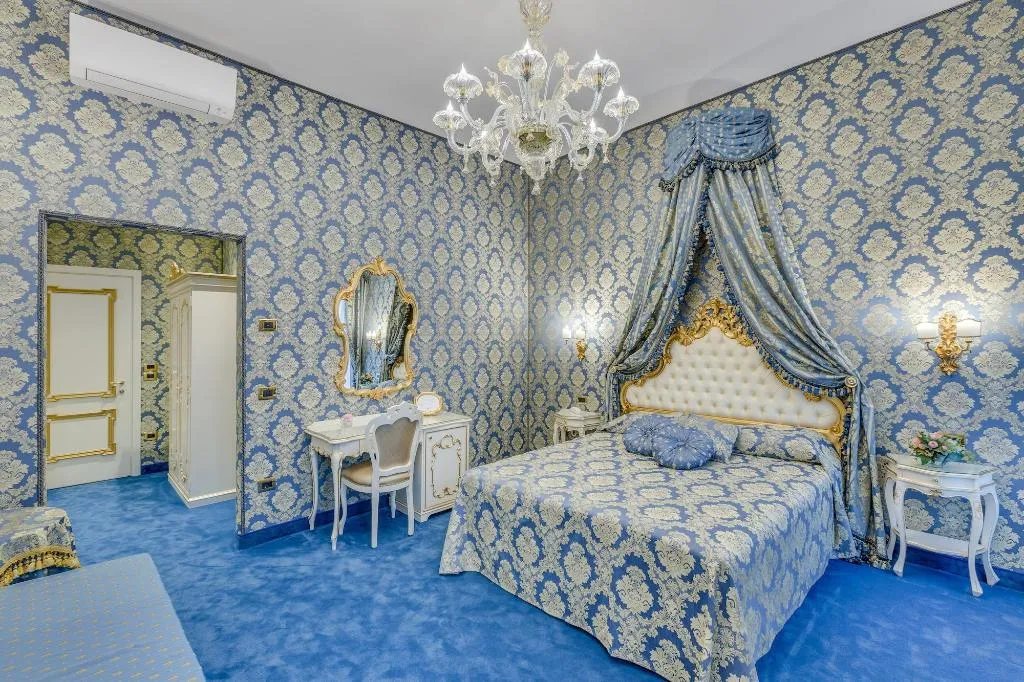 Room, Residenza Veneziana, Venice