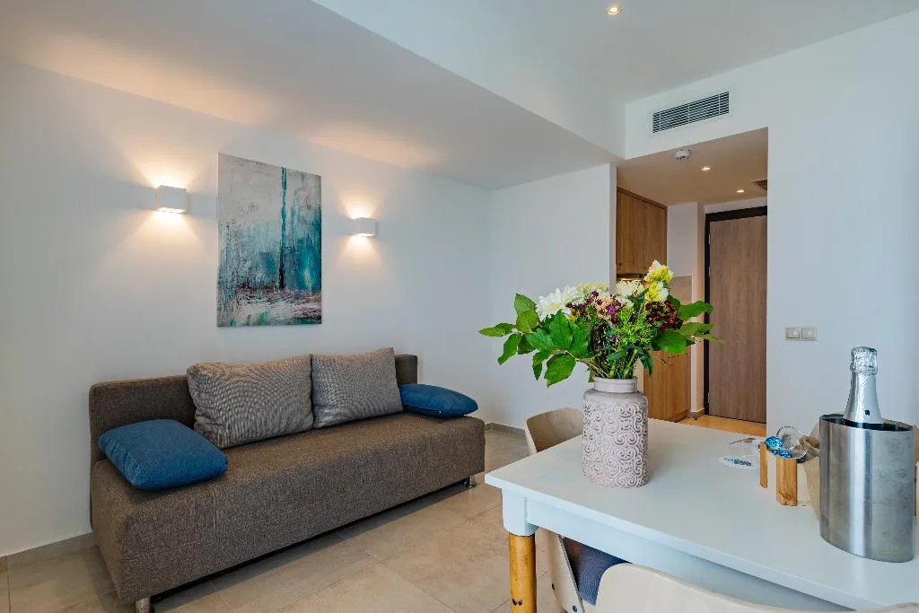 SUITE DELUXE ONE BEDROOM Room, Minos, Crete