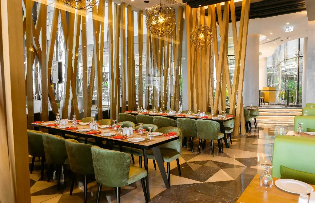 Restaurant, Al Khoory Sky Garden Hotel, Dubai