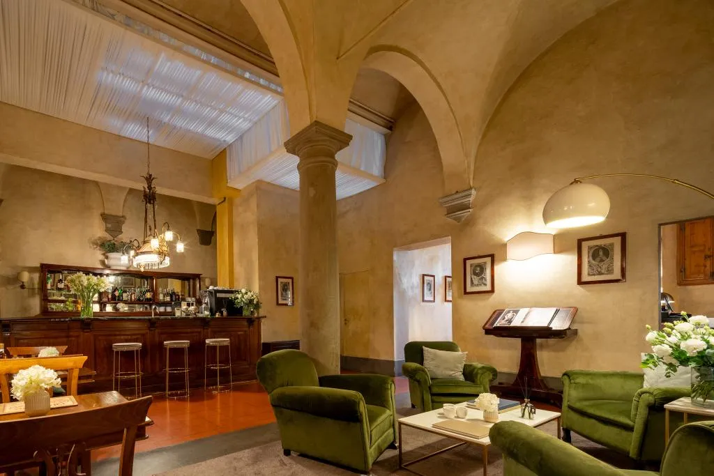 Lobby, Loggiato Dei Serviti, Florence