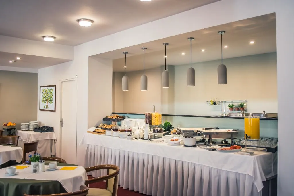 Restaurant, Odeon, Athens