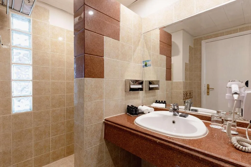 Room, Reef Oasis Beach Resort, Red Sea Riviera