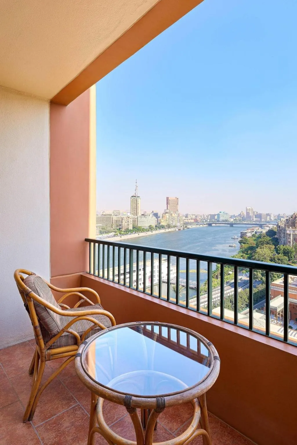 SUITE KING SIZE BED Room, Cairo Marriott hotel & Omar Khayyam Casino, Cairo