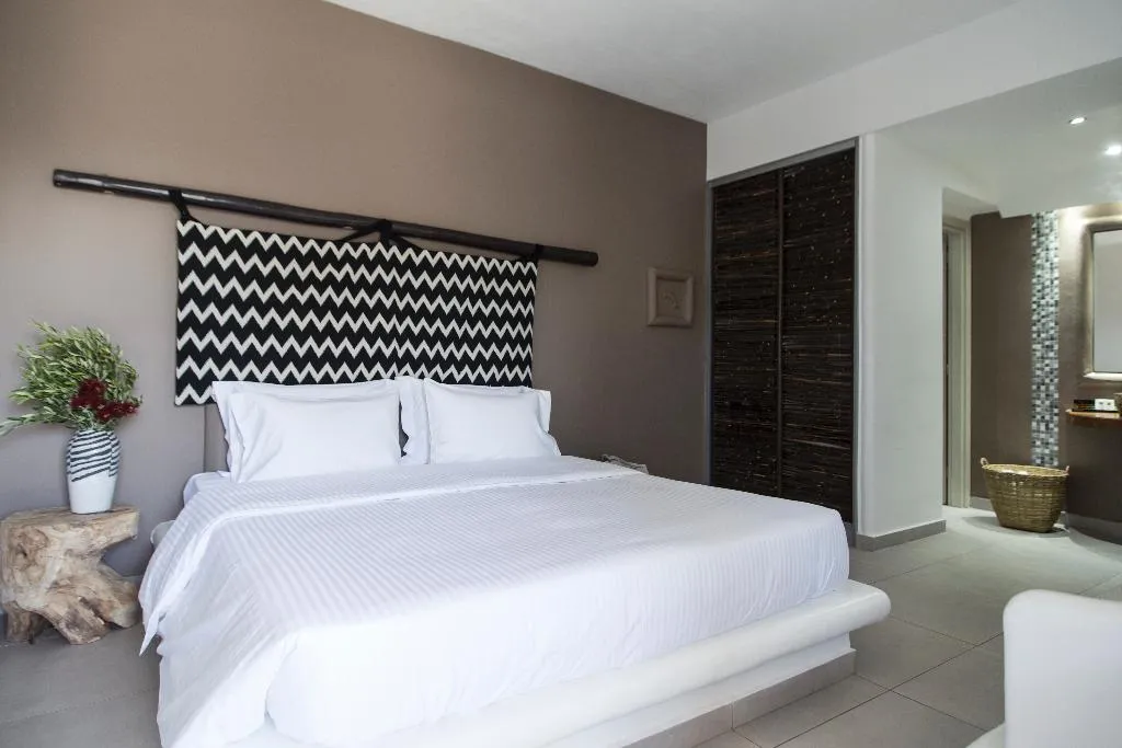 FAMILY ROOM CAPACITY 3 Room, My Mykonos Boutique by Mr and Mrs White, Mykonos
