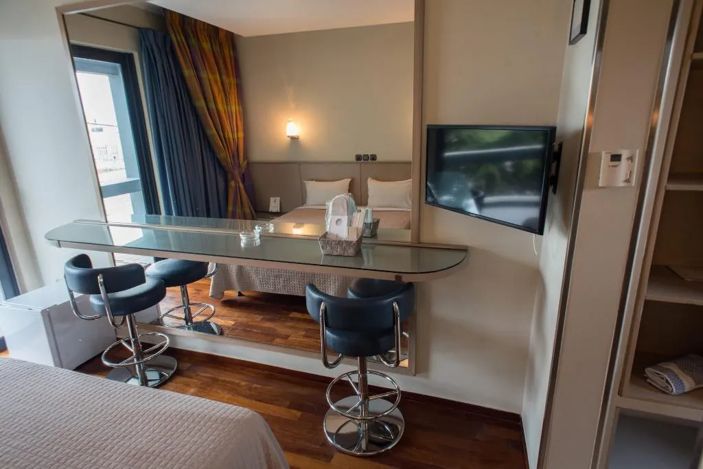 DOUBLE STANDARD Room, Pines, Athens