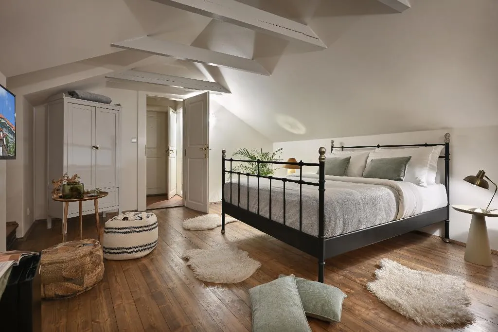 SUITE LOFT Room, U Šuterů Boutique Hotel, Prague