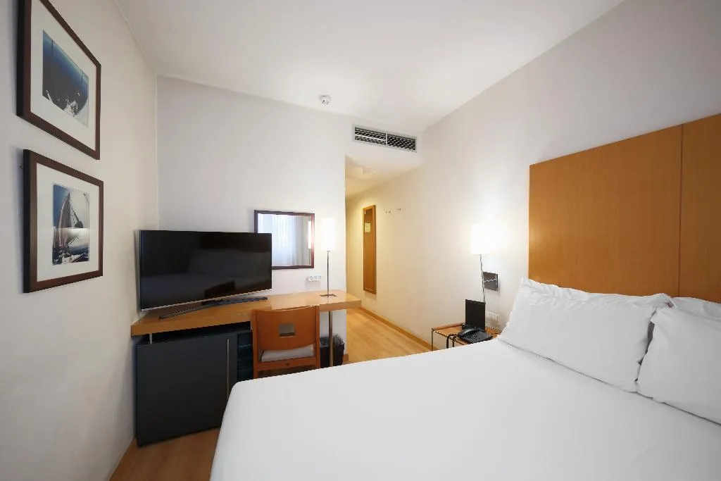 SINGLE STANDARD Room, Catalonia Barcelona Beach, Barcelona