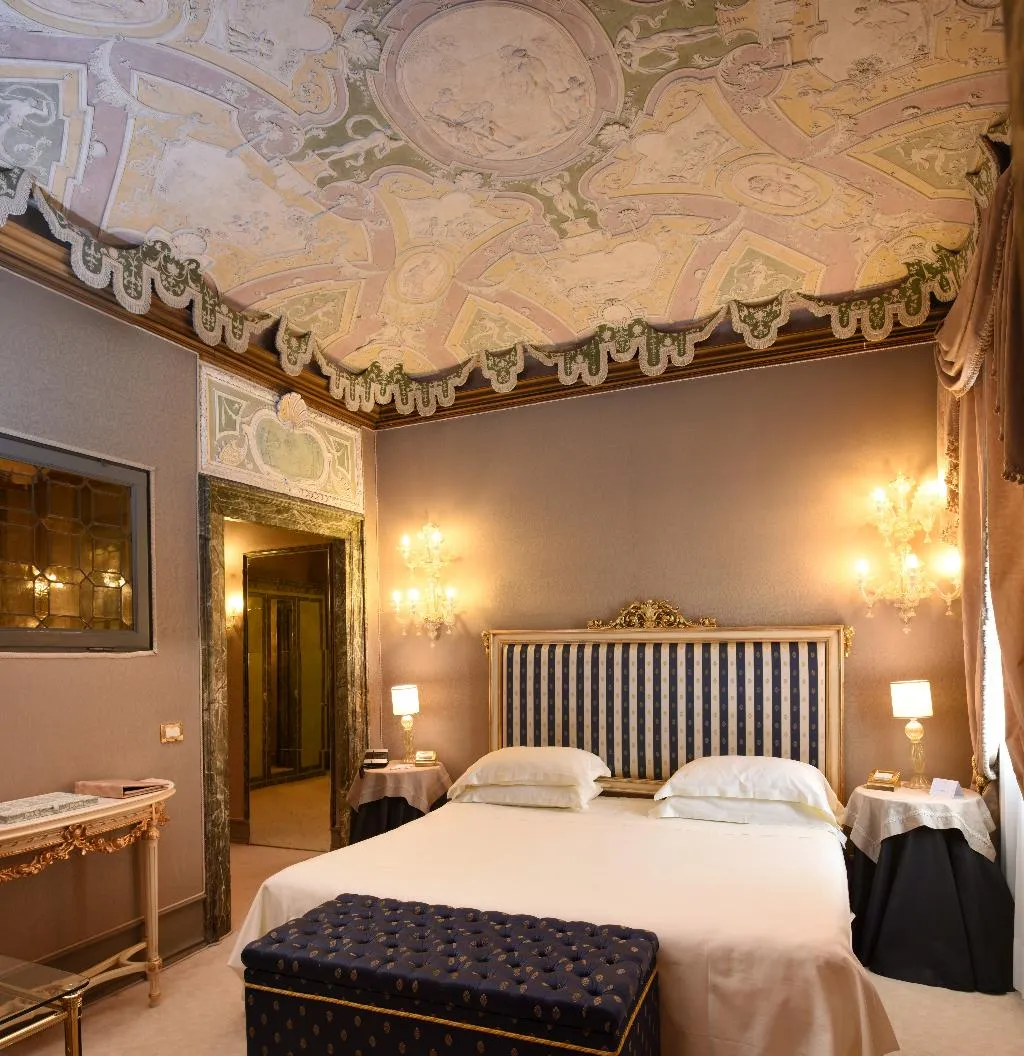 SUITE CLASSIC Room, Ca' Sagredo Hotel, Venice