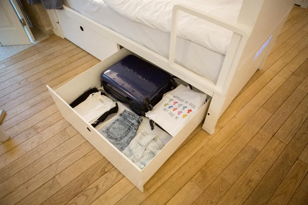 Bed in dormitory CAPACITY 6 ONE BEDROOM Room, Bluesock Hostels Porto, Porto