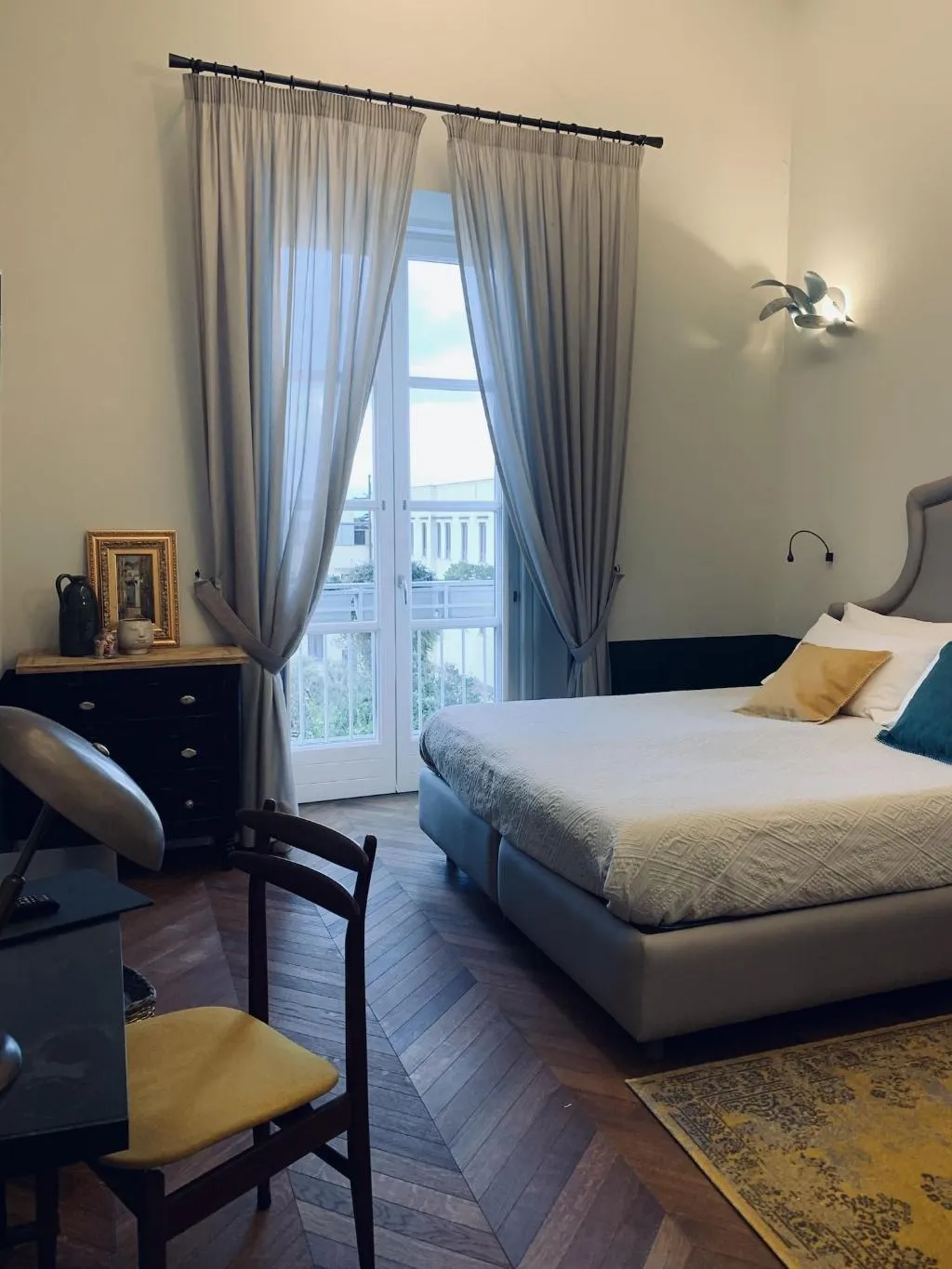 Room, Accademia 39, Naples
