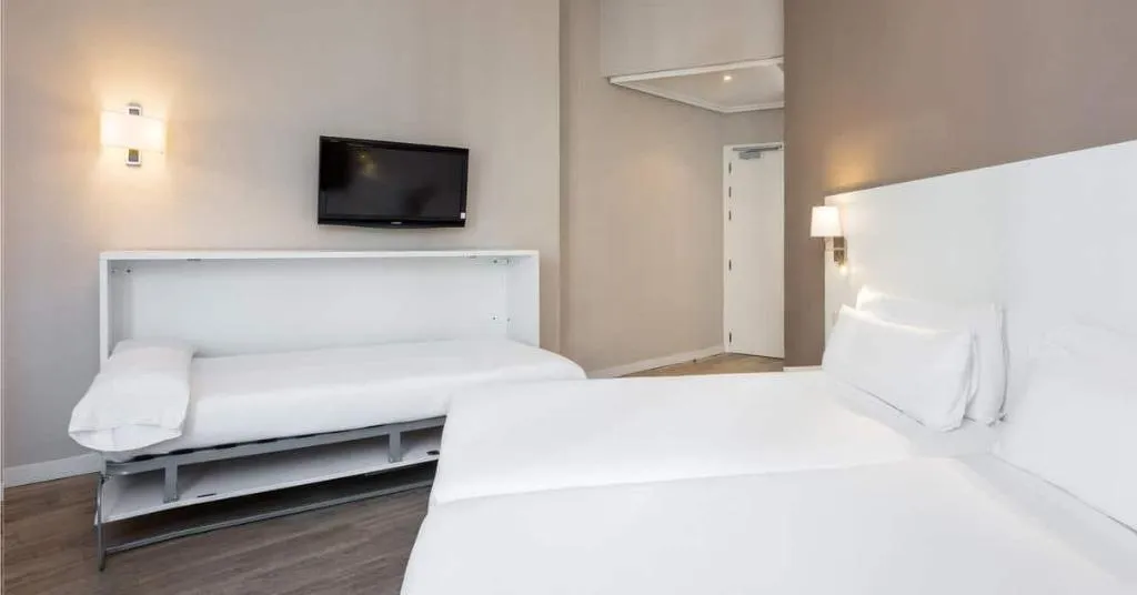 Room, Zel Madrid, Madrid
