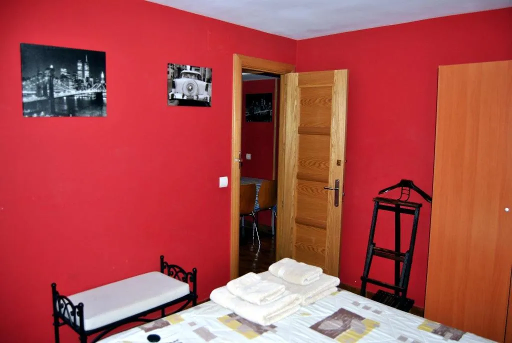 Room, Apartahotel Collarubio, Madrid
