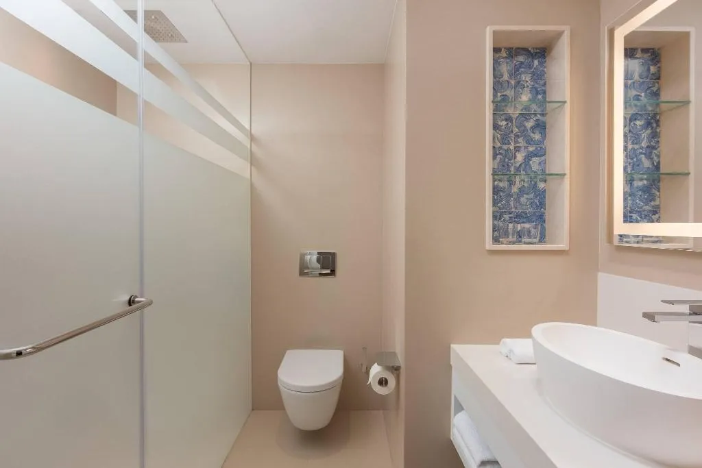 Room, Pine Cliffs Resort, Algarve