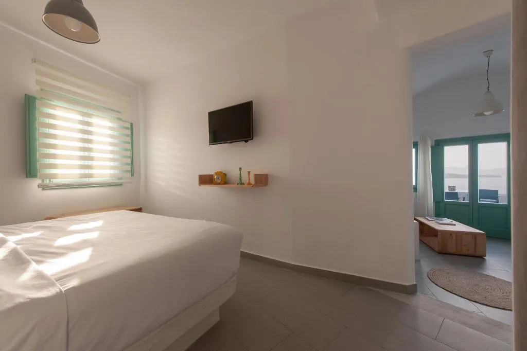 Room, Avatar Suites, Santorini