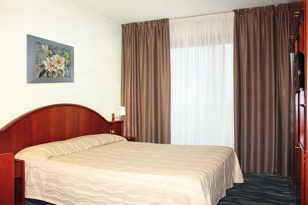 General view, Hotel Porto Azzurro, Milan