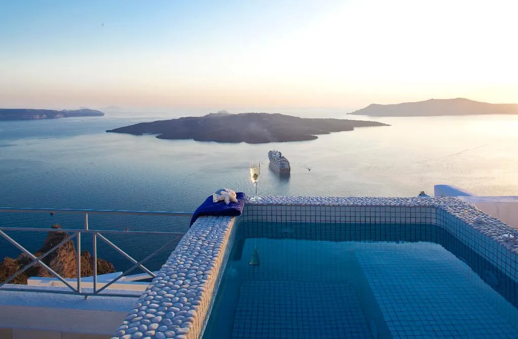 SUITE STANDARD Room, Adamant Suites, Santorini