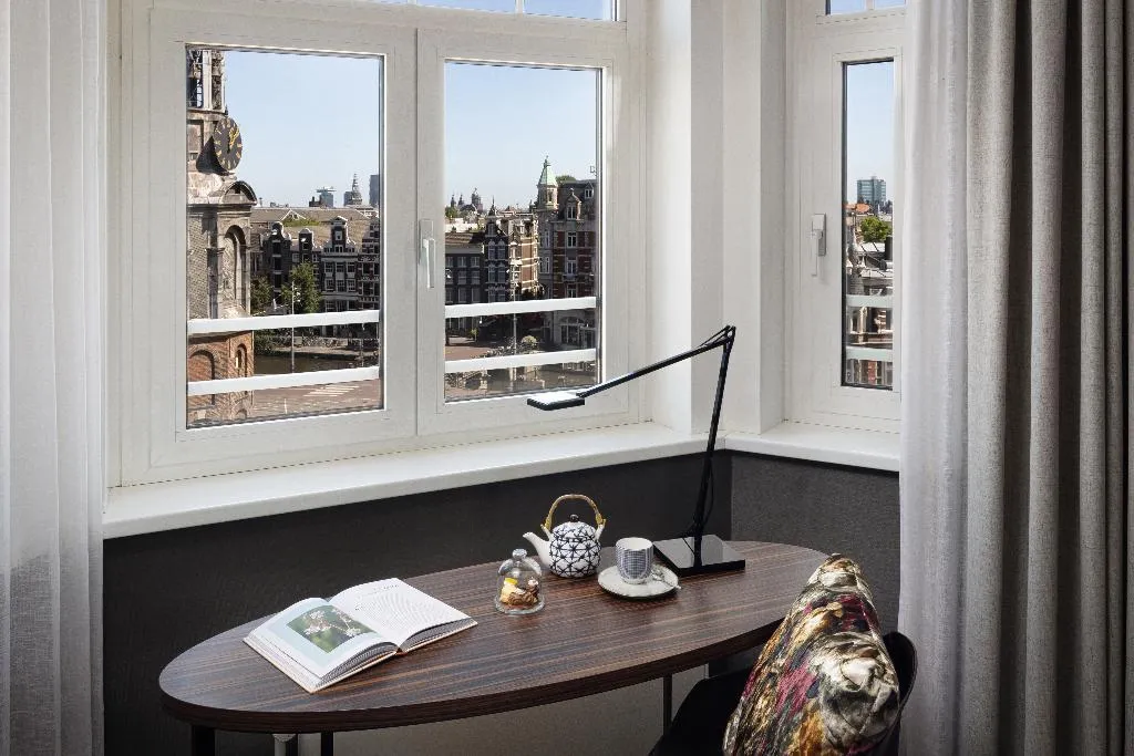 JUNIOR SUITE STANDARD Room, NH Collection Amsterdam Flower Market, Amsterdam
