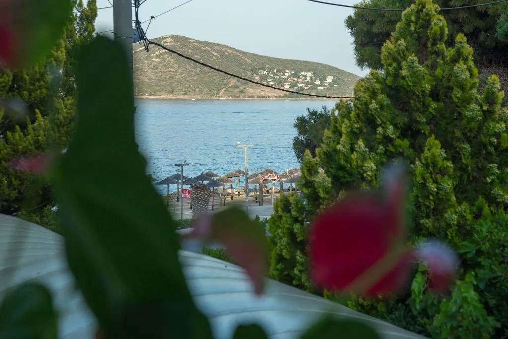 General view, Kiani Akti, Athens