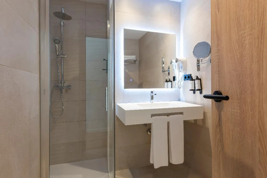 Double or Twin WITH BALCONY Room, Palia Tropico, Majorca