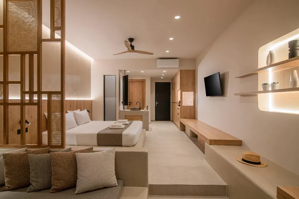 SUITE DELUXE WITH PRIVATE POOL Room, Casa Blu Boutique Hotel "by Checkin" Adults Only, Crete