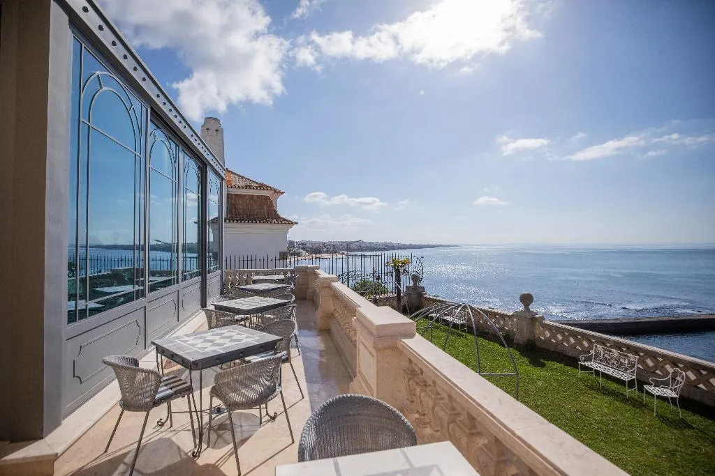 Terrace, Estoril Vintage Hotel, Lisbon
