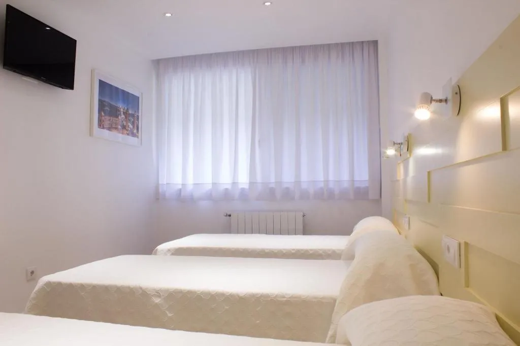 Room, Hostal Nova, Barcelona