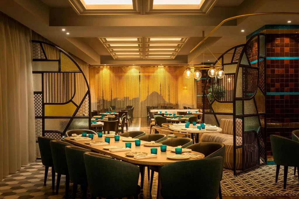 Restaurant, Sheraton Dubai Mall of the Emirates Hotel, Dubai