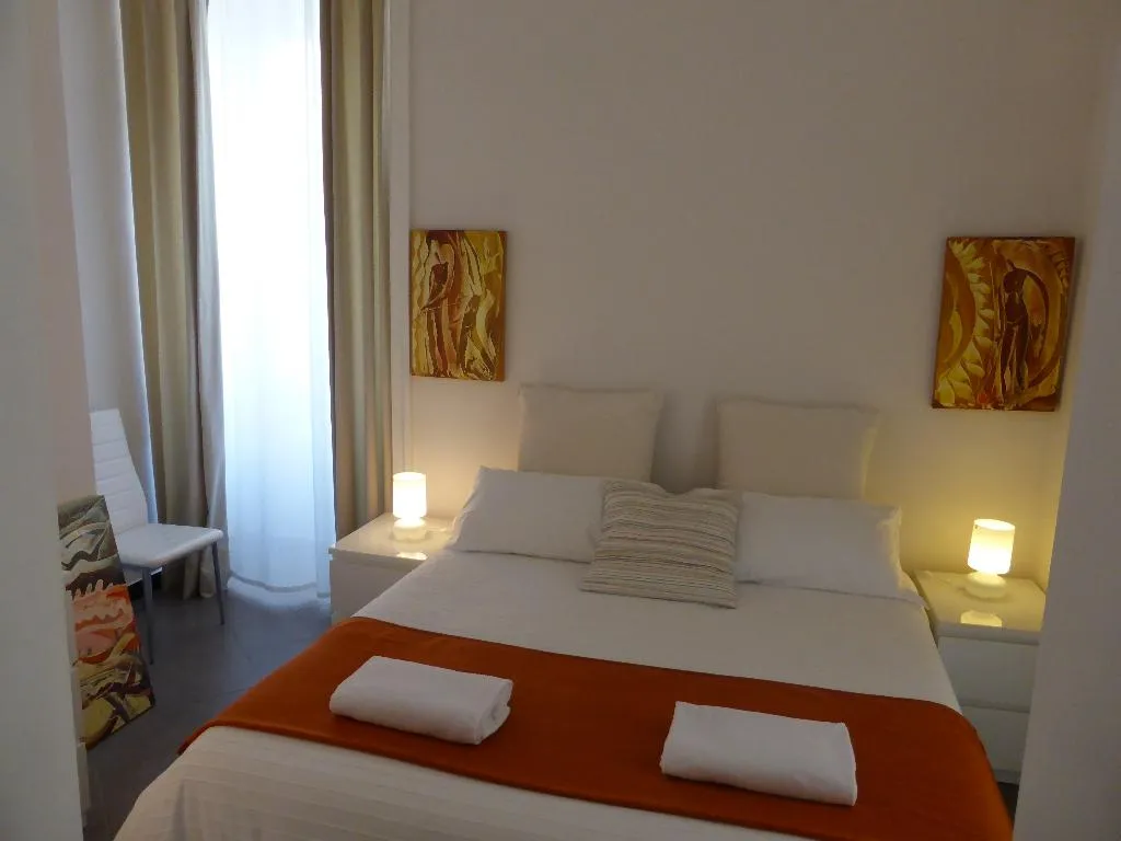 Room, iBed Napoli B&B, Naples