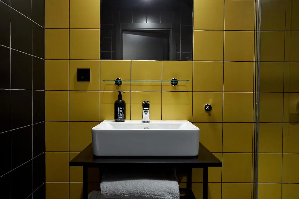 DOUBLE DELUXE Room, The Social Hub Barcelona Poblenou, Barcelona
