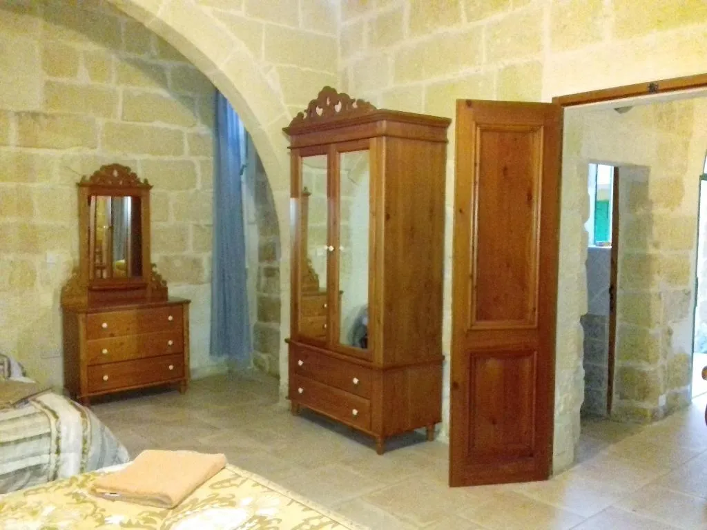 Room, Gozo B&B, Gozo