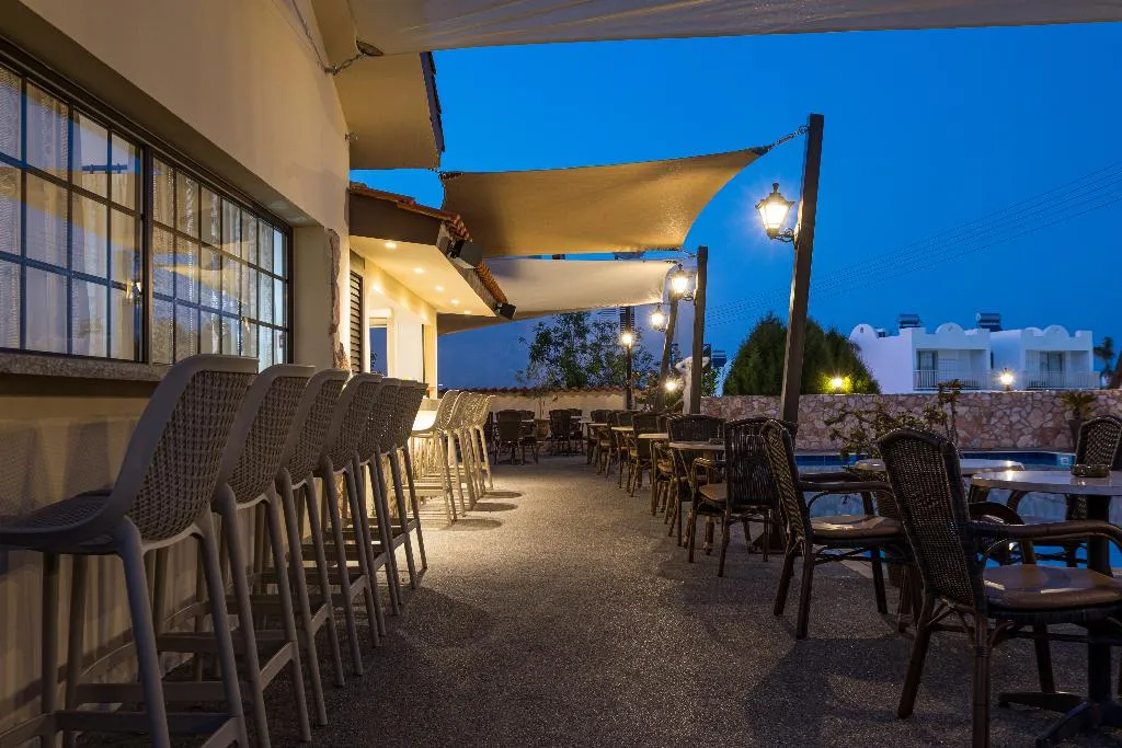 Bar, Anais Bay Apartment, Cyprus