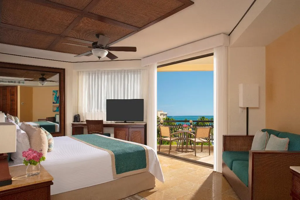DOUBLE CLUB OCEAN VIEW Room, Dreams Riviera Cancun Resort and Spa, Cancun Area
